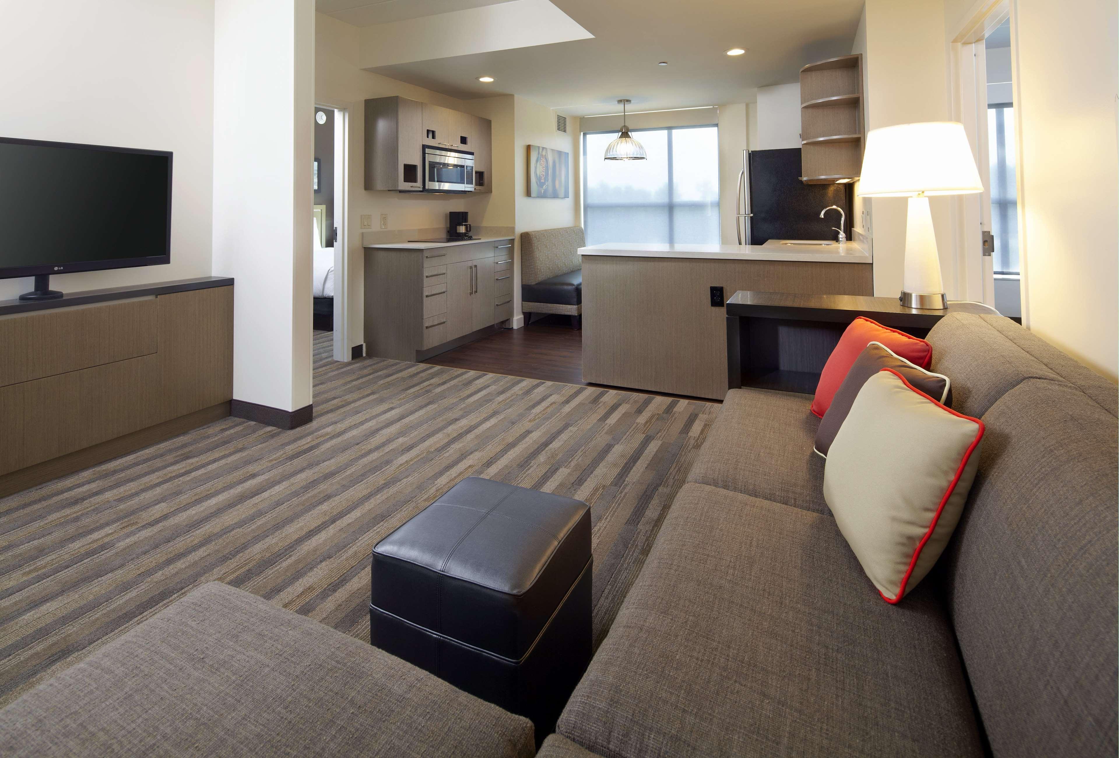 Hyatt House Charleston - Historic District Hotel Bilik gambar