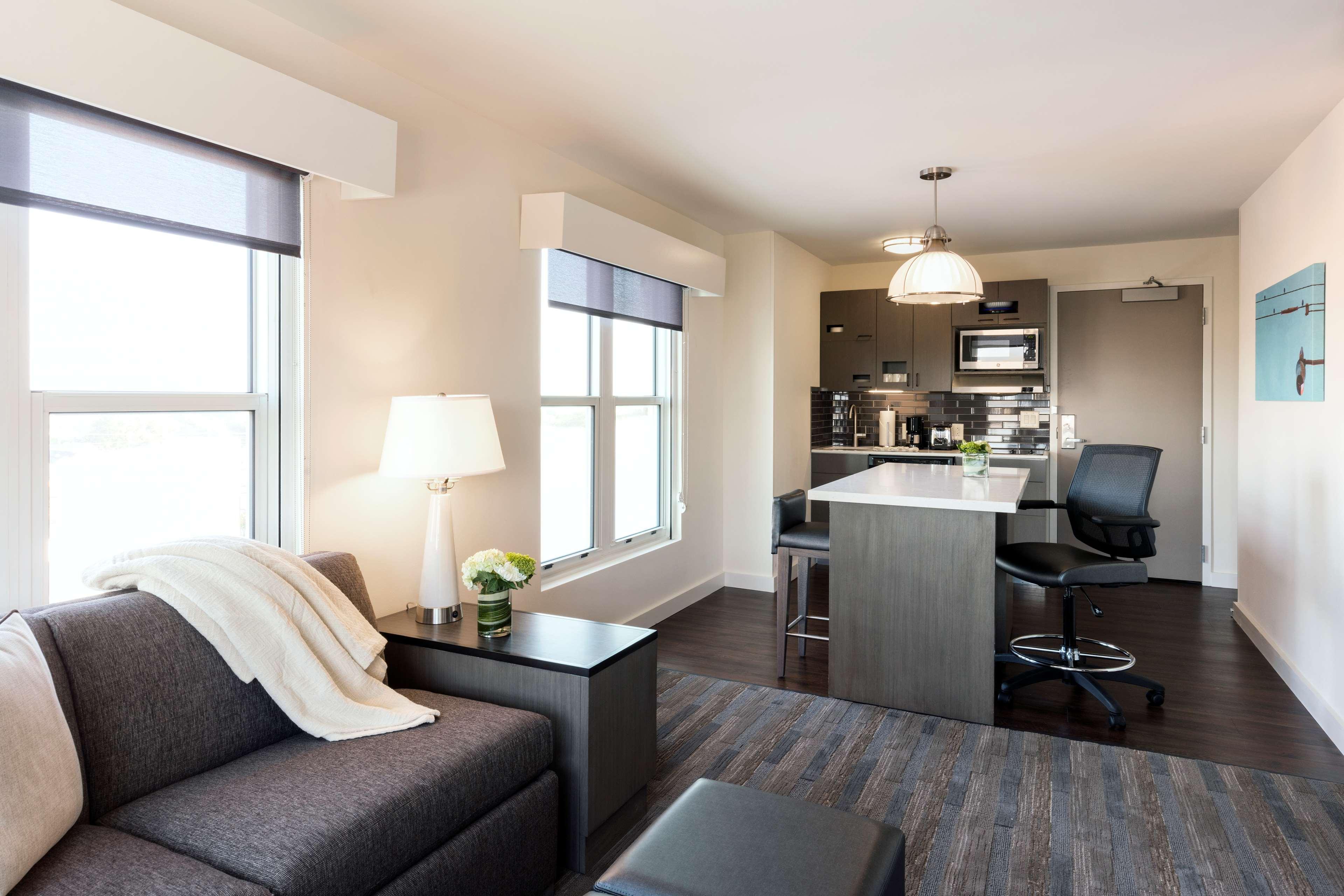 Hyatt House Charleston - Historic District Hotel Bilik gambar