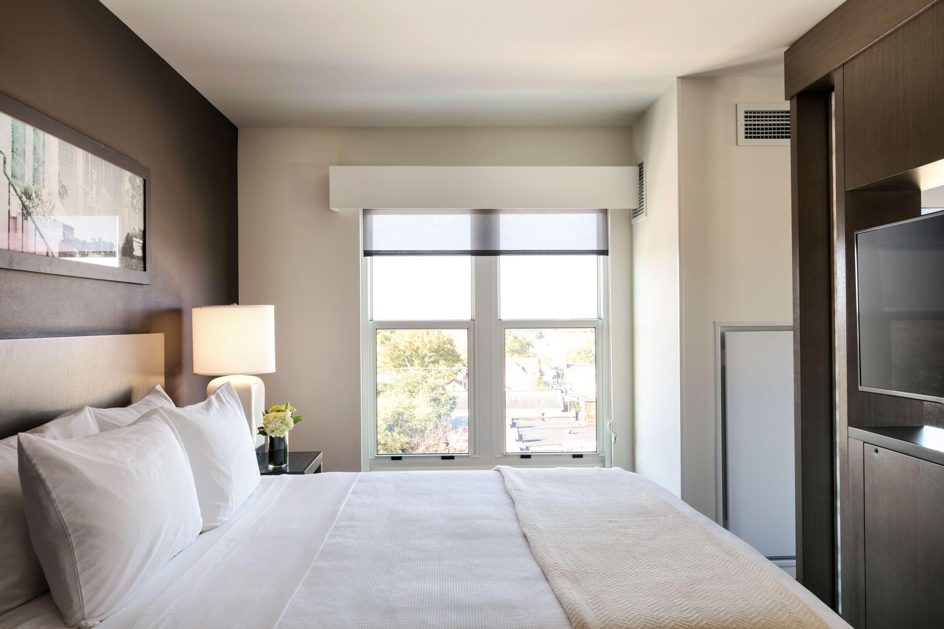Hyatt House Charleston - Historic District Hotel Bilik gambar